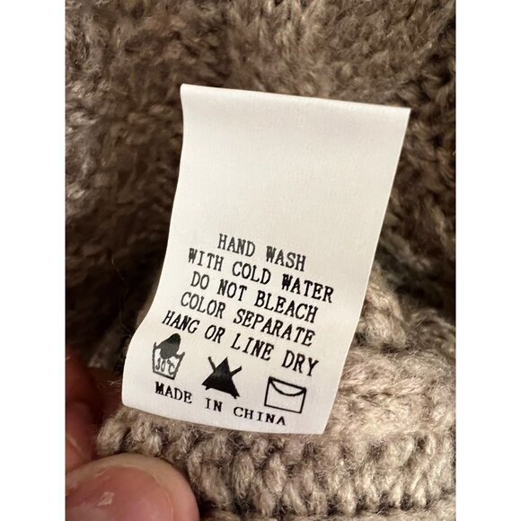 Azalea Tan Oversized Crewneck Cablenet Sweater size med/large - Picture 5 of 7